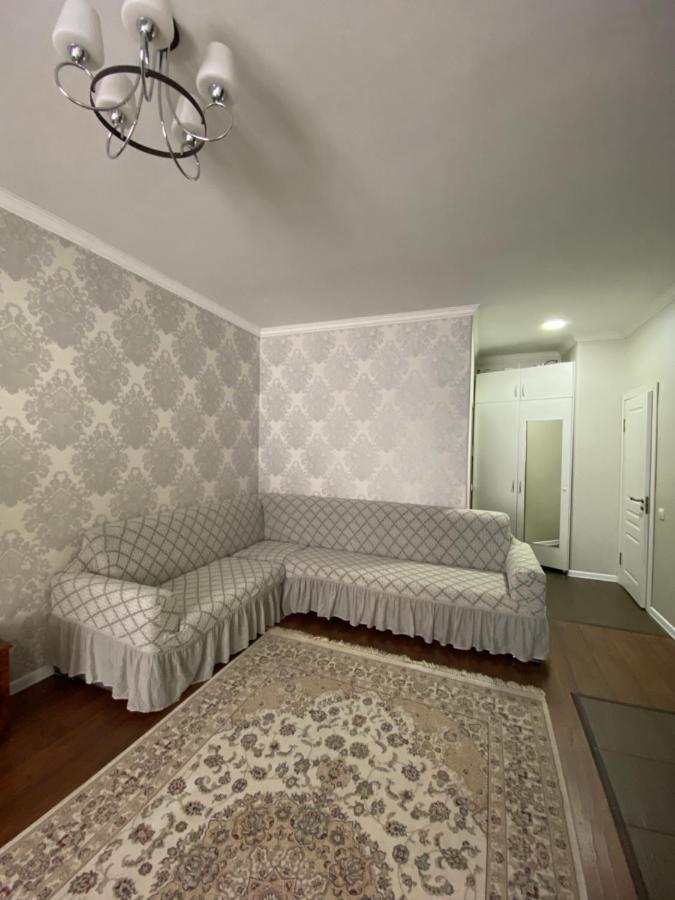 Ferienwohnung Жк Весна Almaty Exterior foto