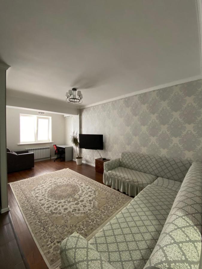 Ferienwohnung Жк Весна Almaty Exterior foto